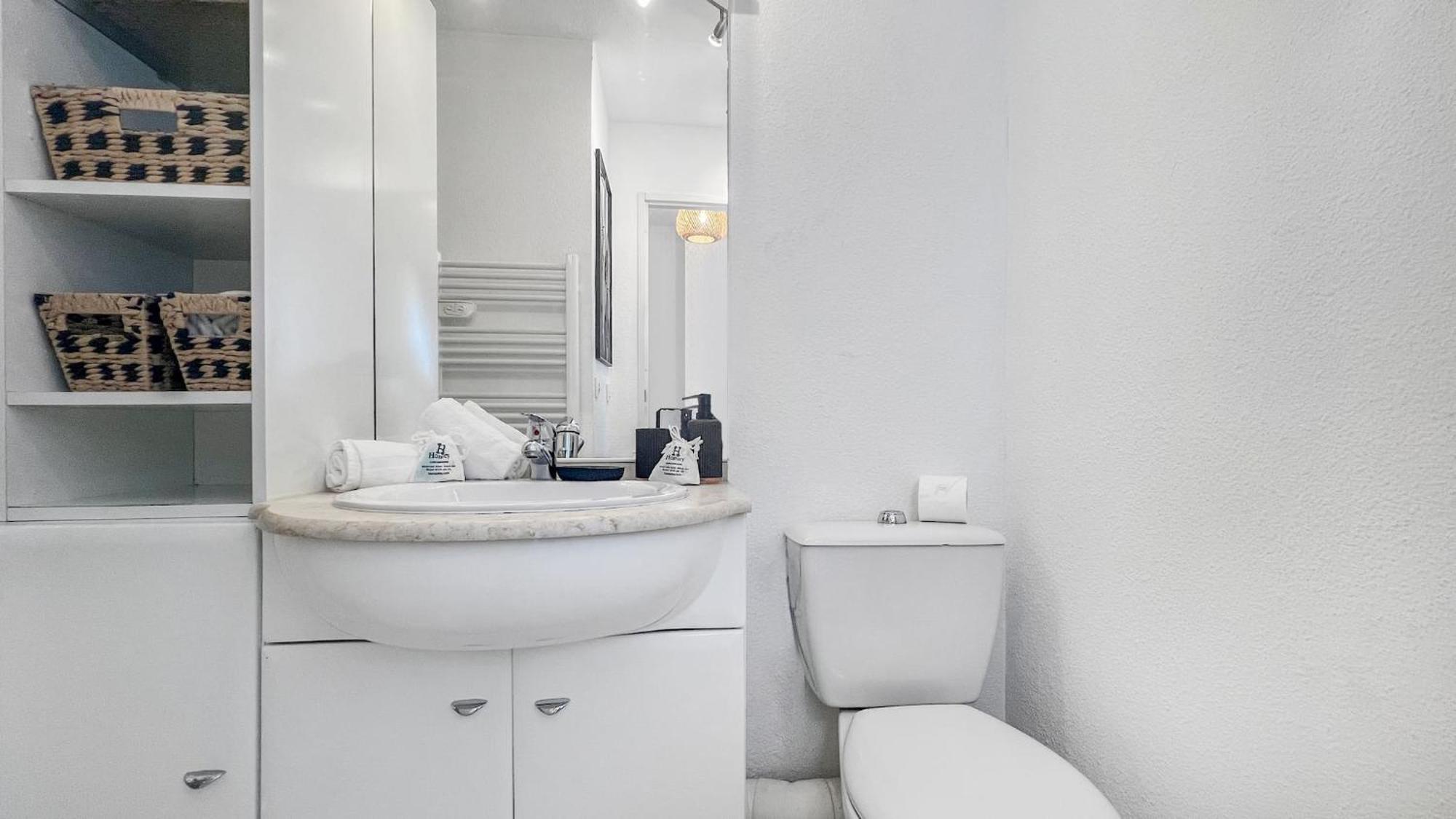 Homey Wild - Proche Gare Et Tram - Proche Centre - Balcon Prive - Parking Prive - Wifi Gratuit Annemasse Exterior foto