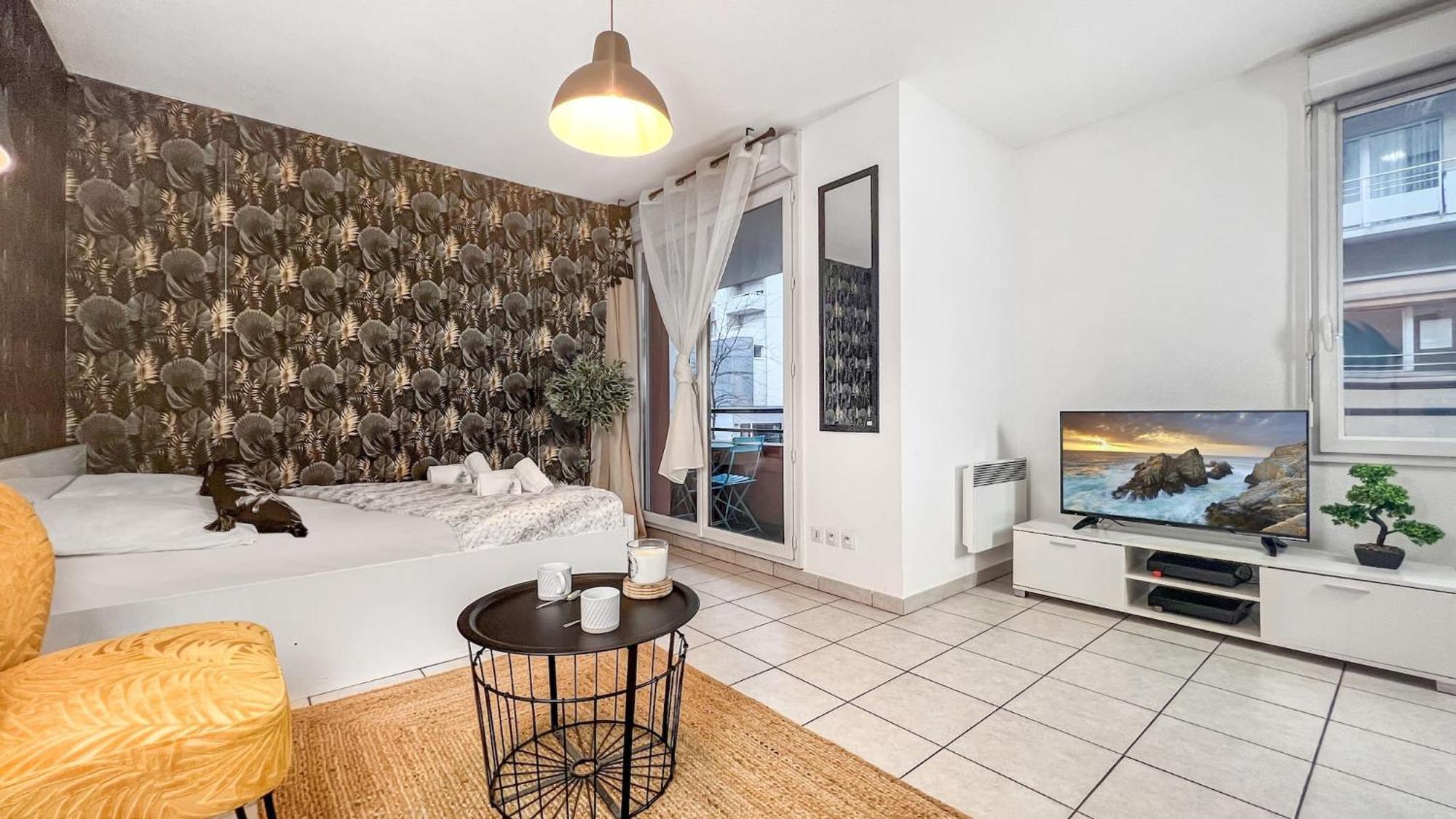 Homey Wild - Proche Gare Et Tram - Proche Centre - Balcon Prive - Parking Prive - Wifi Gratuit Annemasse Exterior foto